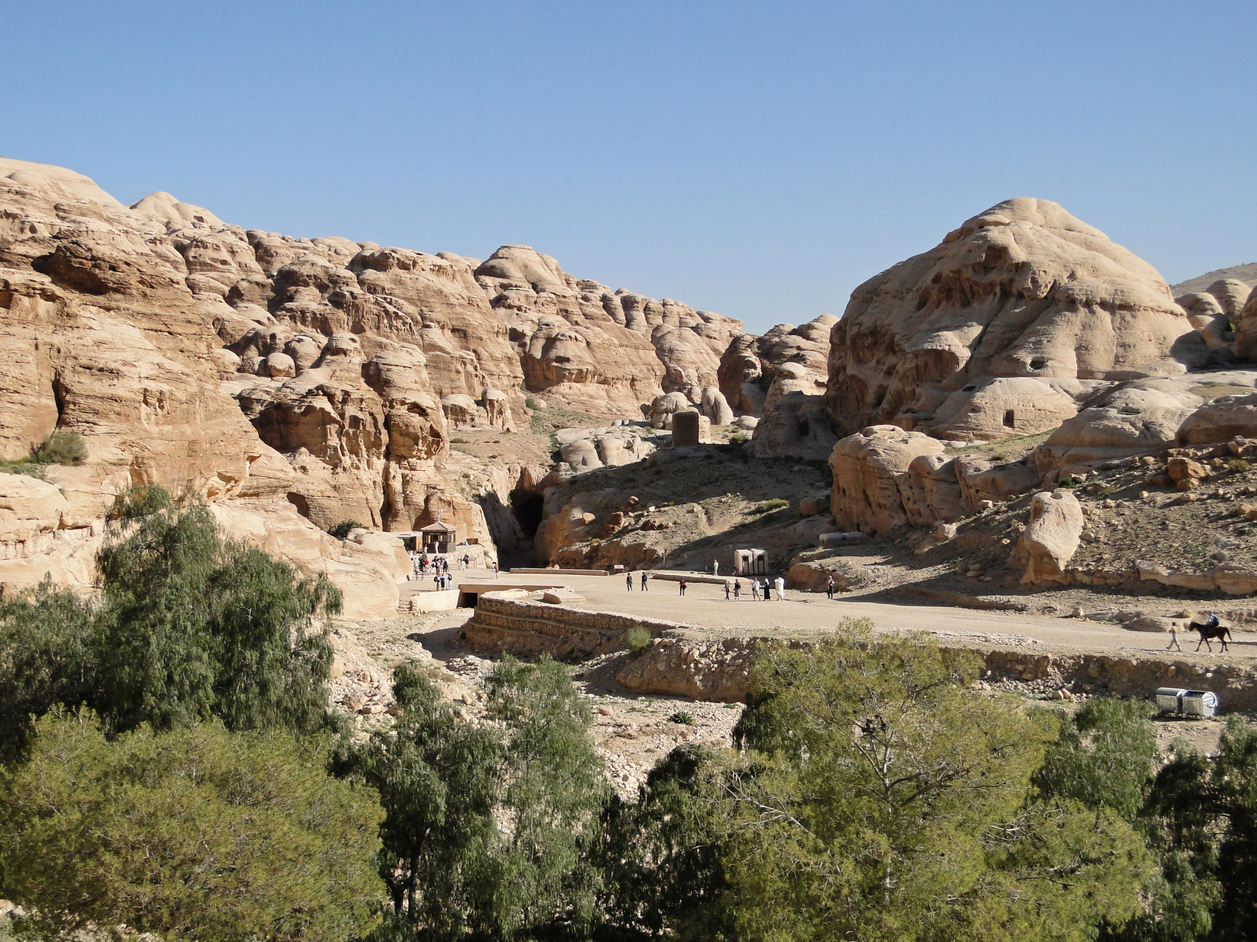 Petra Siq entrance