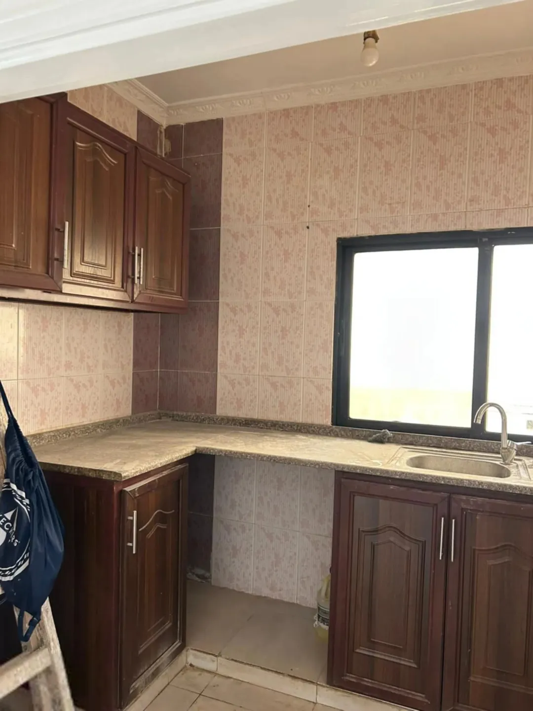 شقة مميزة للبيع خلف شارع الجامعة