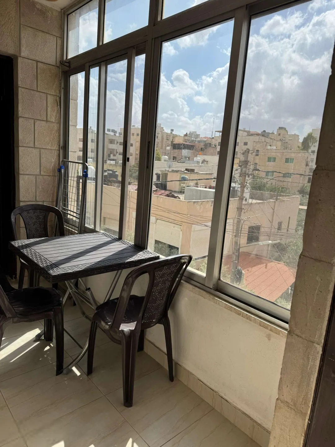 شقة 3 غرف نوم في موقع متميز بشارع مكة – عمان الاردن | ID 707777