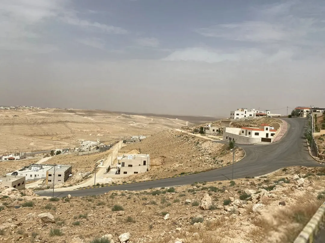 أرض سكنية للبيع في الماضونة – حوض ابو علندا الشرقي