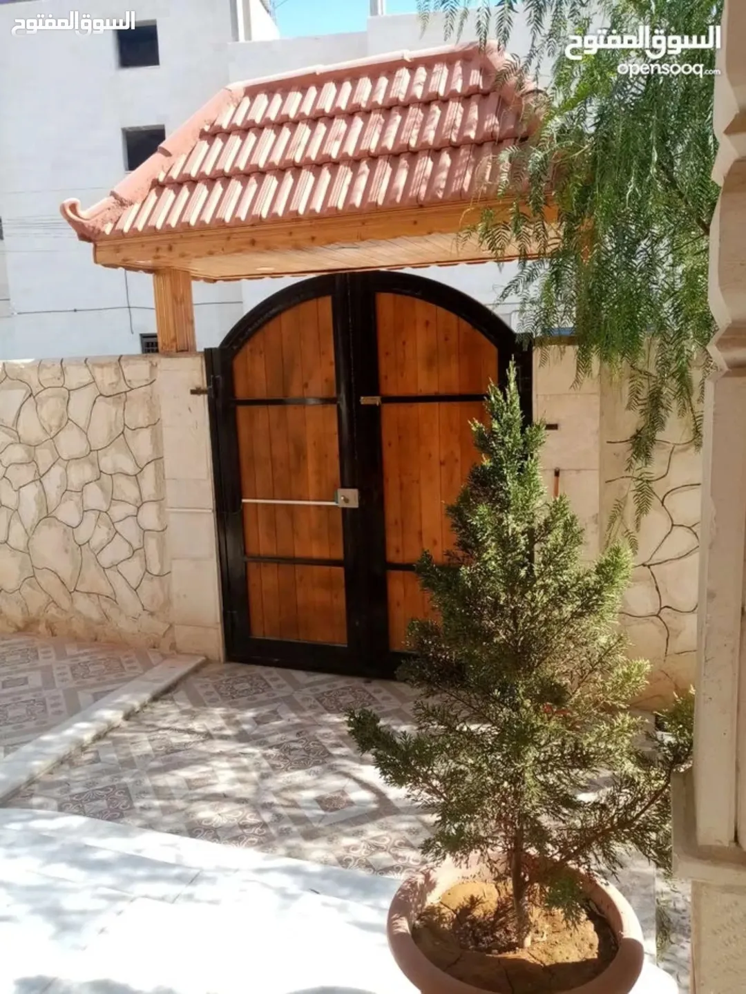 عمارة طابقين شبه فيلا للبيع في الزرقاء الجديدة