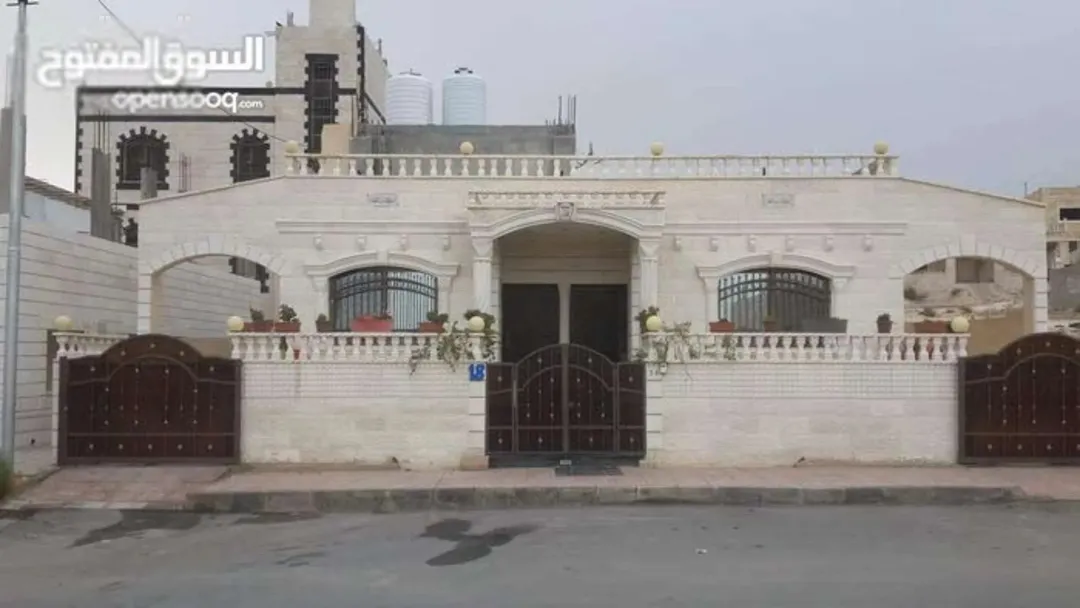 منزل للبيع في ماركا الشماليه منطقه هادئة ومنضمه