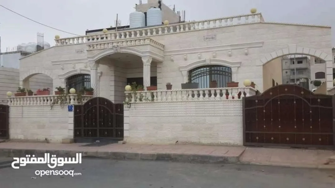 منزل للبيع في ماركا الشماليه منطقه هادئة ومنضمه