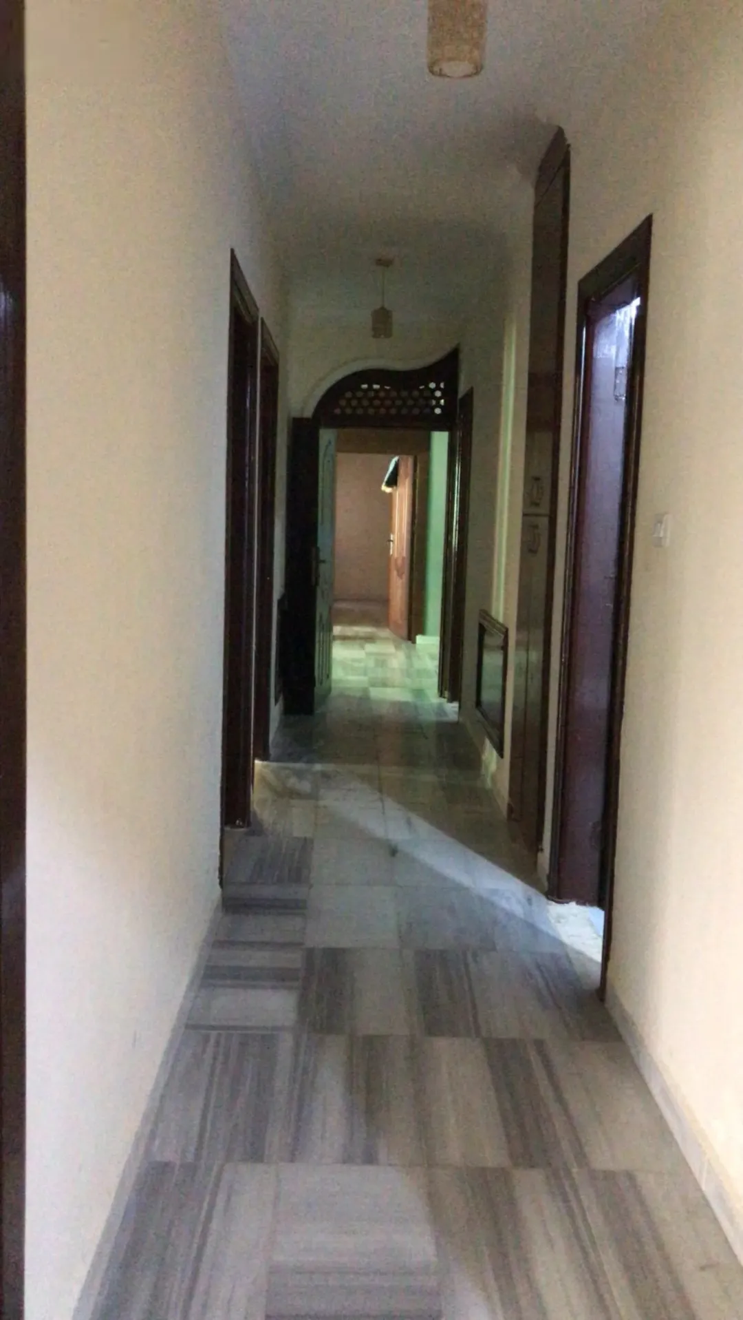 شقة للبيع-منطقة طبربور
