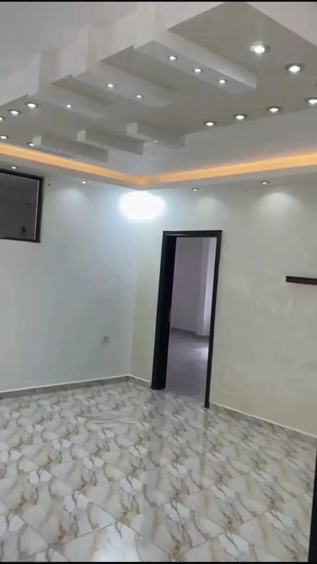 بيت مستقل للبيع الزرقاء الجديده
