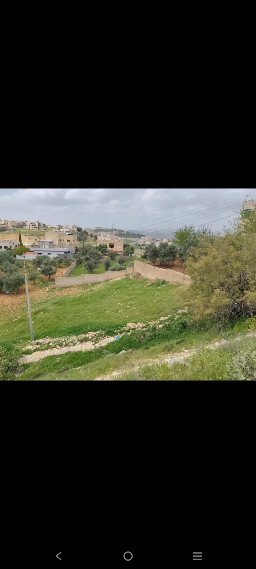 أرض سكنية مميزة للبيع في ناعور على الشارع الرئيسي