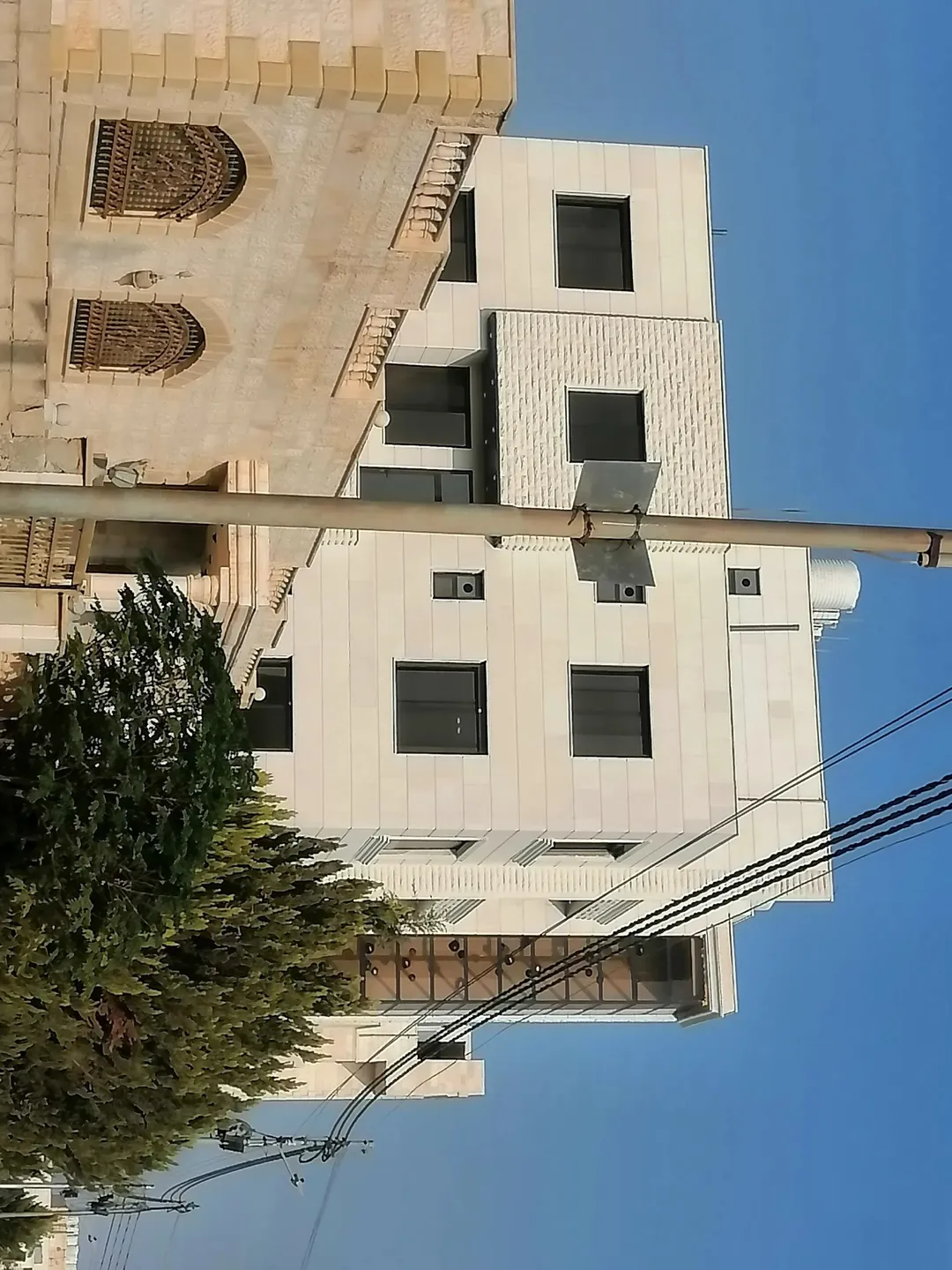 شقق فاخره للبيع.. مساحات من 140مترا الى 190 متر متوفر طابق اول وتاني وروف