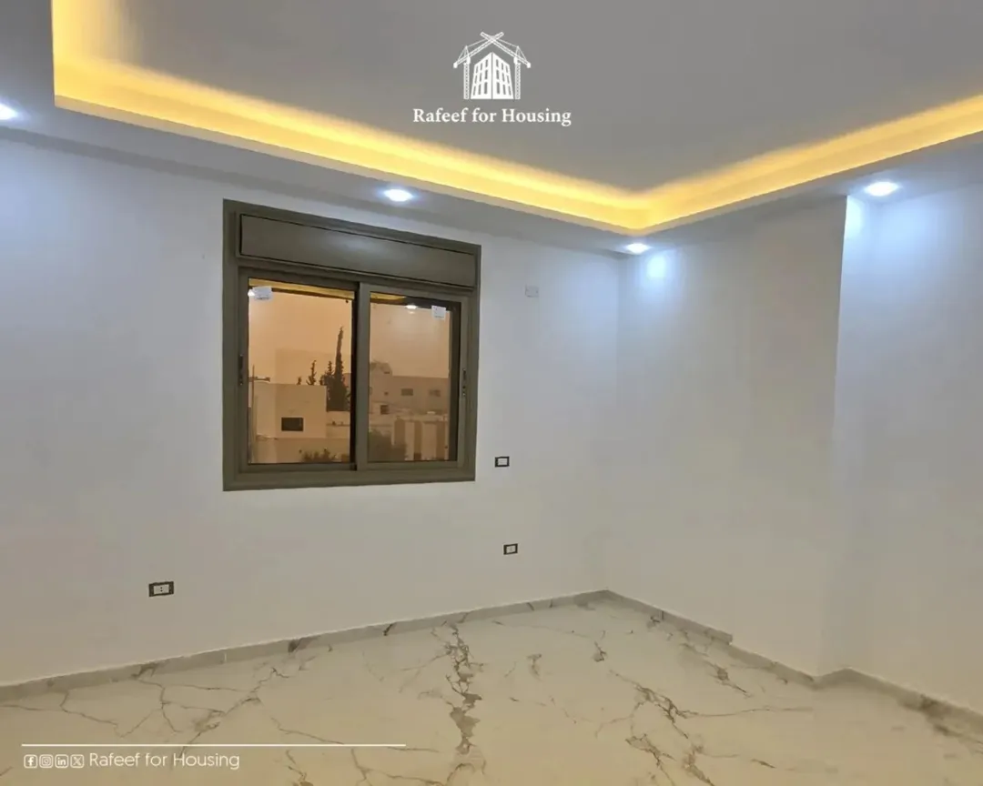 شقة سكنية للبيع في الرمثا بالقرب من جامعة العلوم والتكنولوجيا