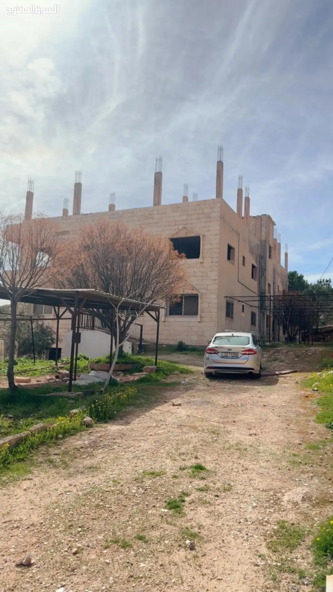 فرصة استثمارية مميزة للبيع أرض مع بناء سكني عين الباشا الخرشا