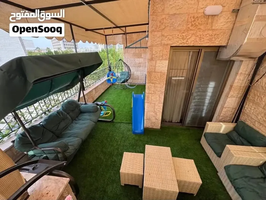 شقة في الثامنة الشرقي للبيع