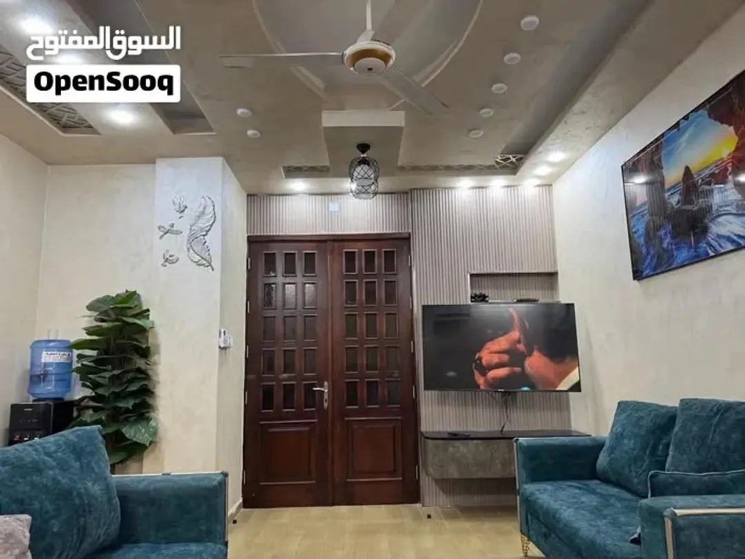 شقة في الثامنة الشرقي للبيع