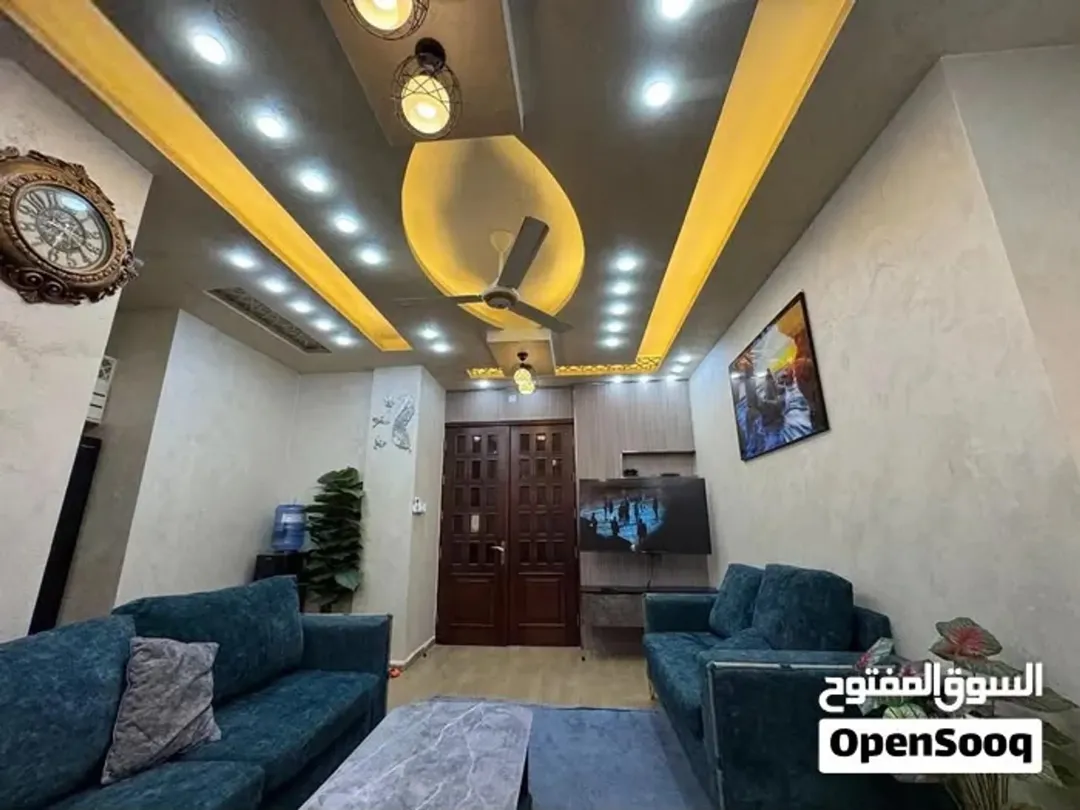 شقة في الثامنة الشرقي للبيع