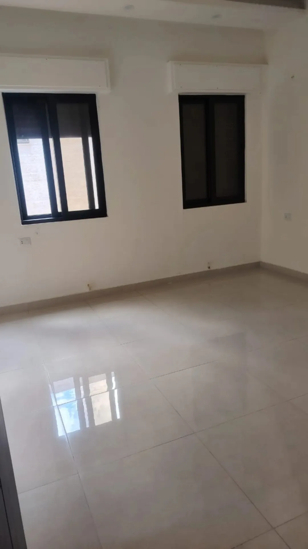 جبيهه حي المنصور طابق 2 للتواصل فقط واتساب