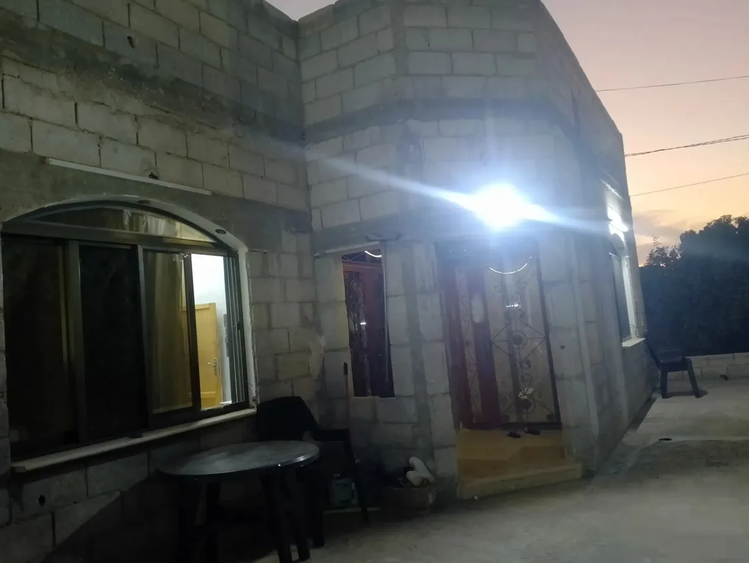 بيت طابقين للبيع رقم التواصل