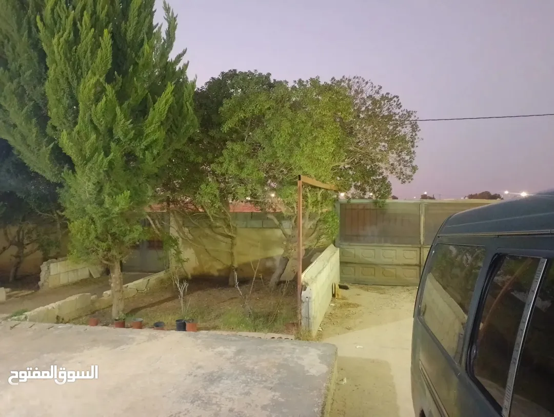 بيت طابقين للبيع رقم التواصل