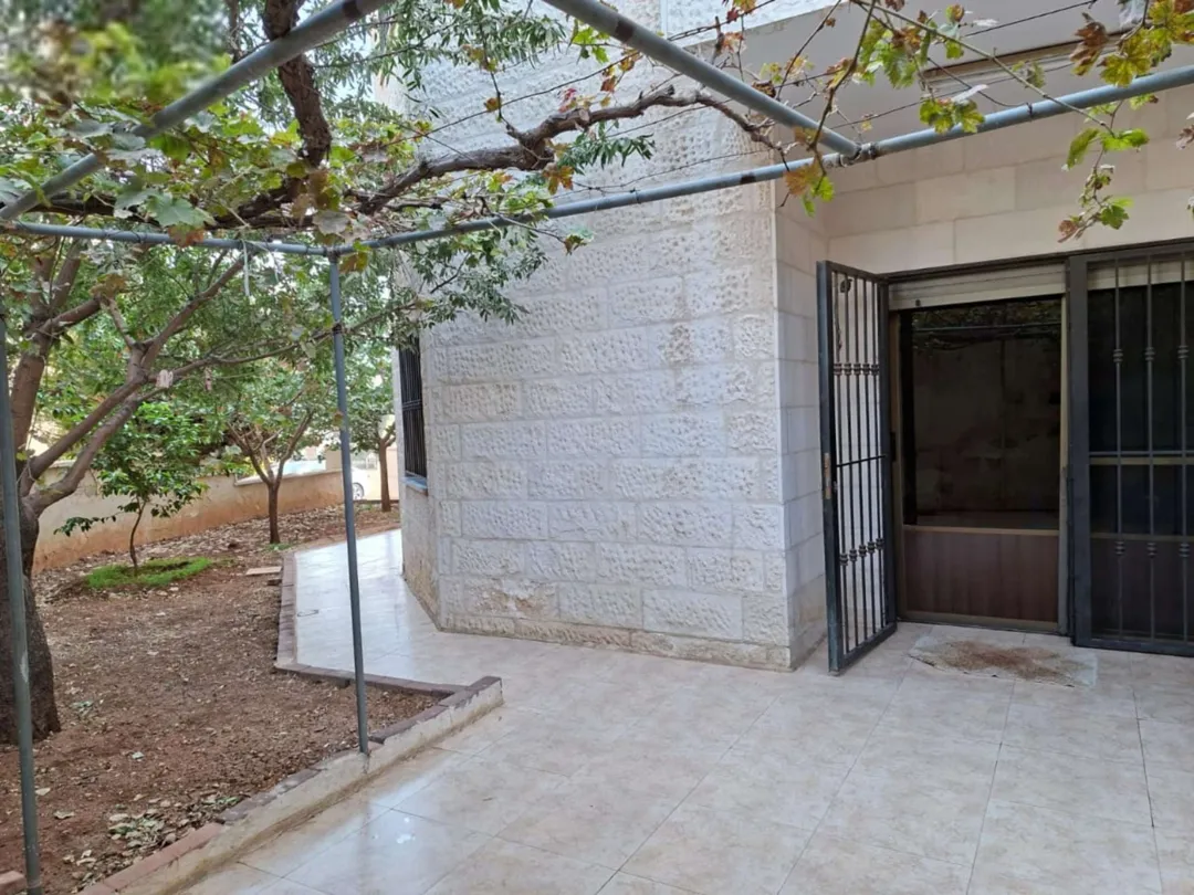 شقة أرضية مفروشة للايجار في موقع متميز بضاحية الياسمين – عمان الاردن | ID 625210