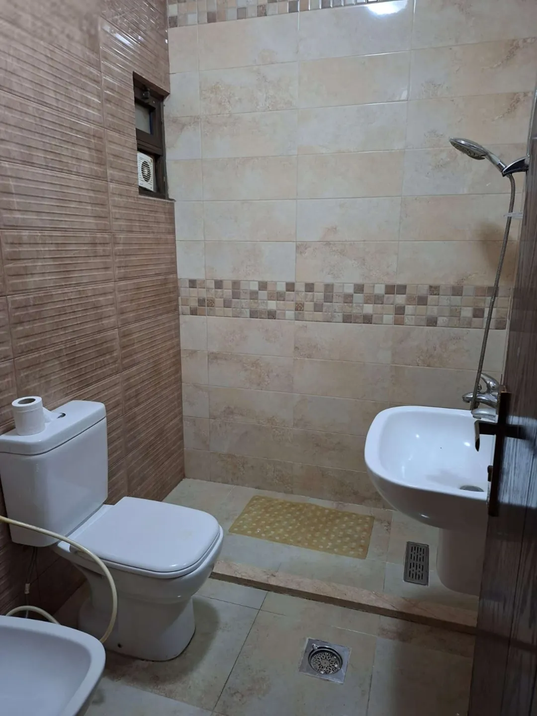 شقة أرضية مفروشة للايجار في موقع متميز بضاحية الياسمين – عمان الاردن | ID 625210