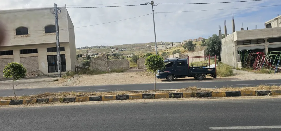 فرصة استثمارية على شارع بيرين شفا بدران الرئيسي