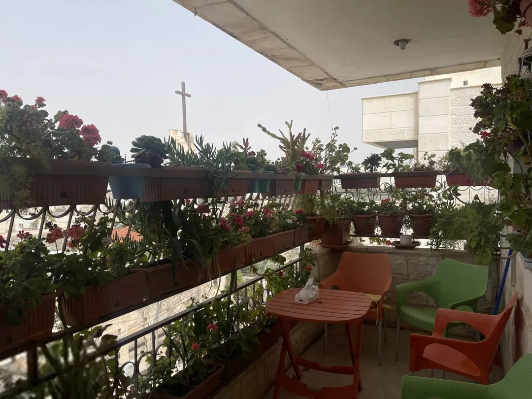 شقة للبيع في إربد – حي الورود بالقرب من قرى الأطفال