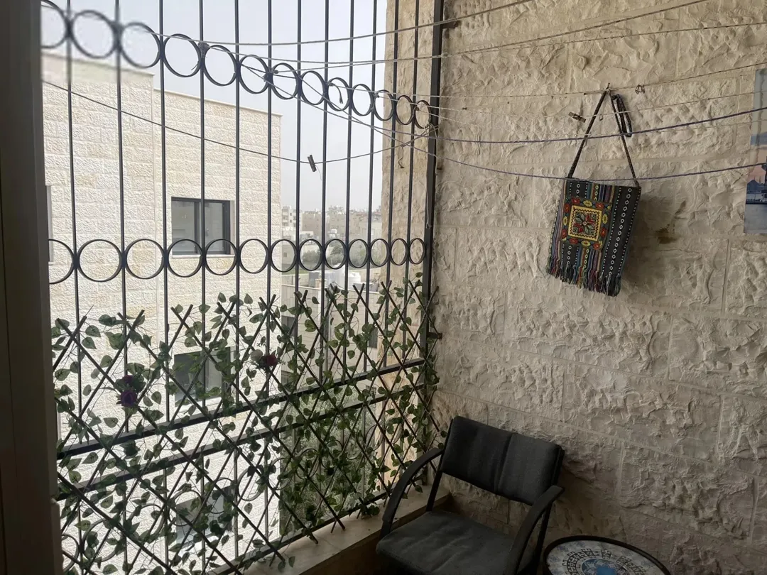 شقة للبيع في إربد – حي الورود بالقرب من قرى الأطفال