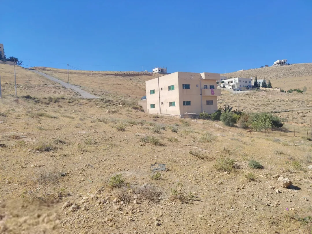 أرض سكنية مميزة للبيع في بيرين – الزرقاء