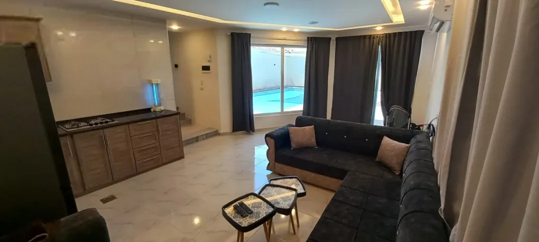 شاليه فاخر للبيع في البحر الميت غور الراما