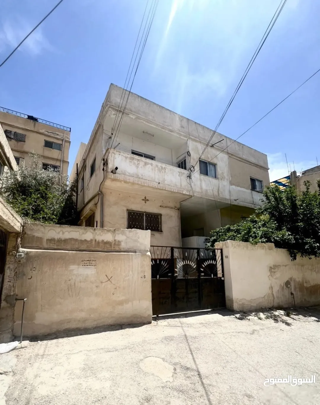 عمارة للبيع طابقين الموقع الزرقاء – الرصيفة – الجبل الشمالي بسعر نهائي وكاش