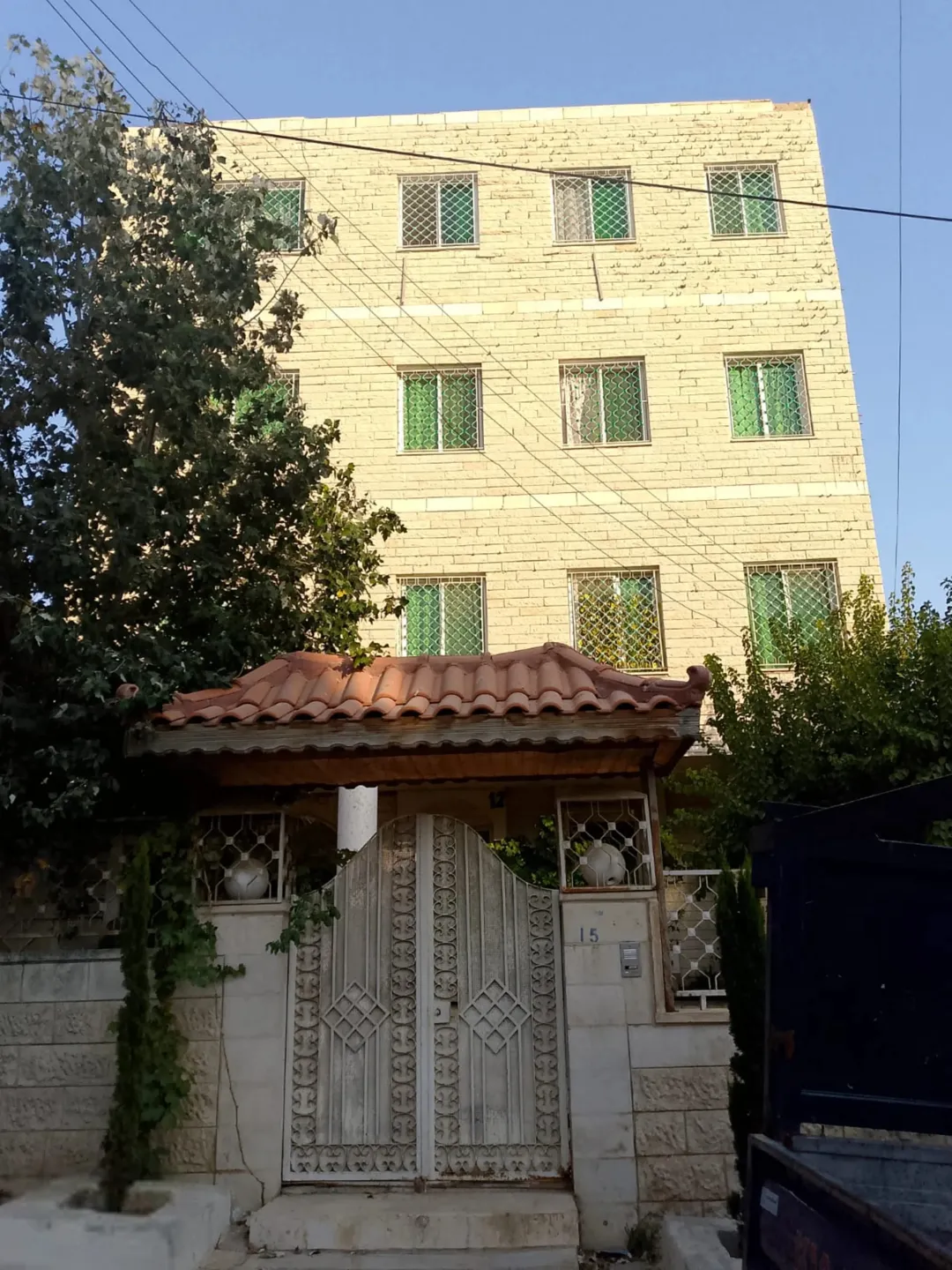 عمارة للبيع في جبل المنارة – عمان