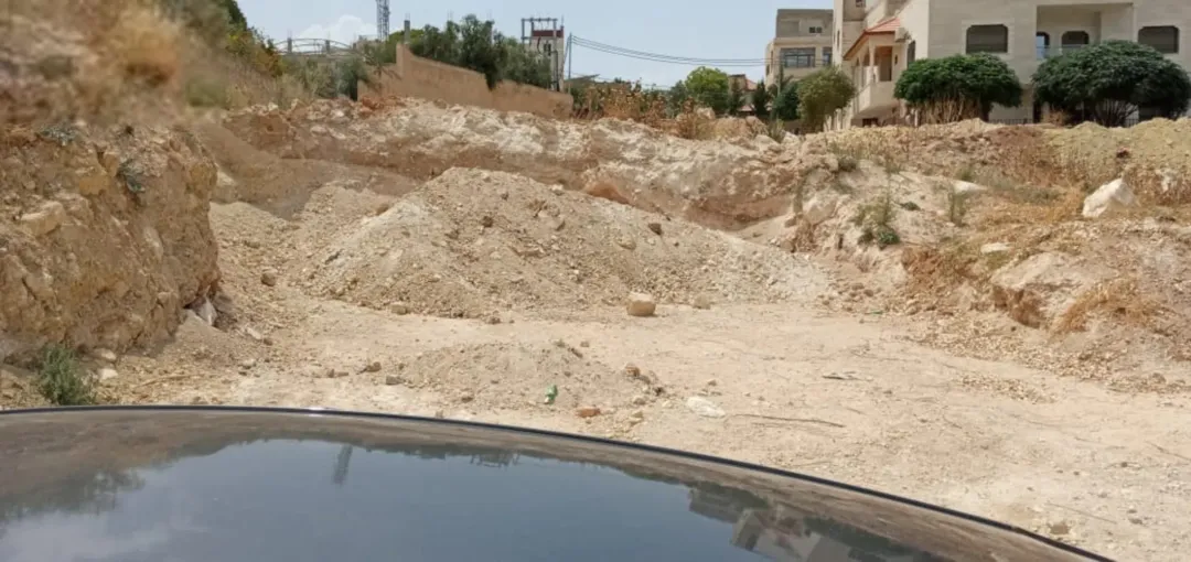 أرض للبيع عقاري تجاري وسكني