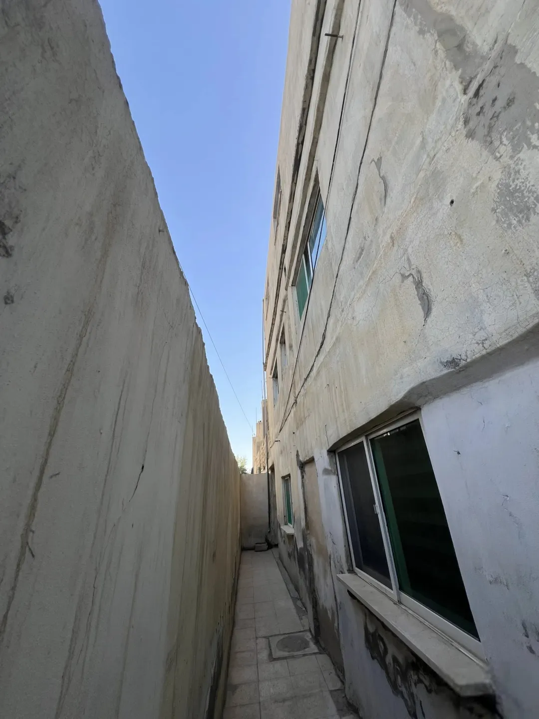 سحاب العبداليه منزل عائلي فاخر في موقع متميز