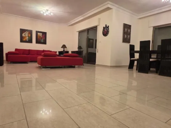 شقة مفروشة فاخرة للإيجار في دير غبار