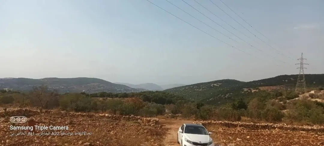 ارض وبيت بام الينابيع /عجلون باطلاله مميزه ومحاطه بالغابات والاكواخ السياحيه للبيع تصلح للاستثمار