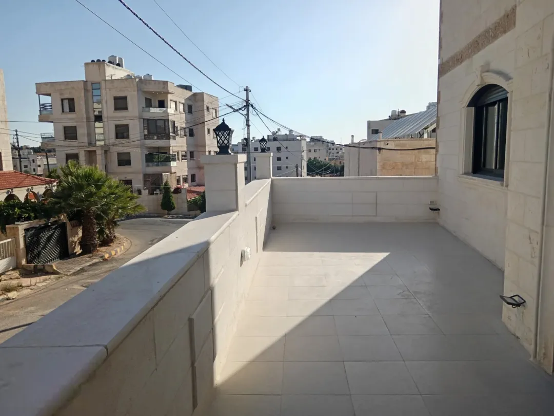 فيلا دوبلكس أمريكي سوبر ديلوكس فاخرة للبيع – أبو علندا جبل الحديد