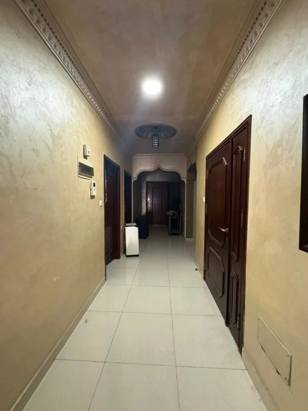 فيلا فاخرة للبيع في الزرقاء جبل طارق