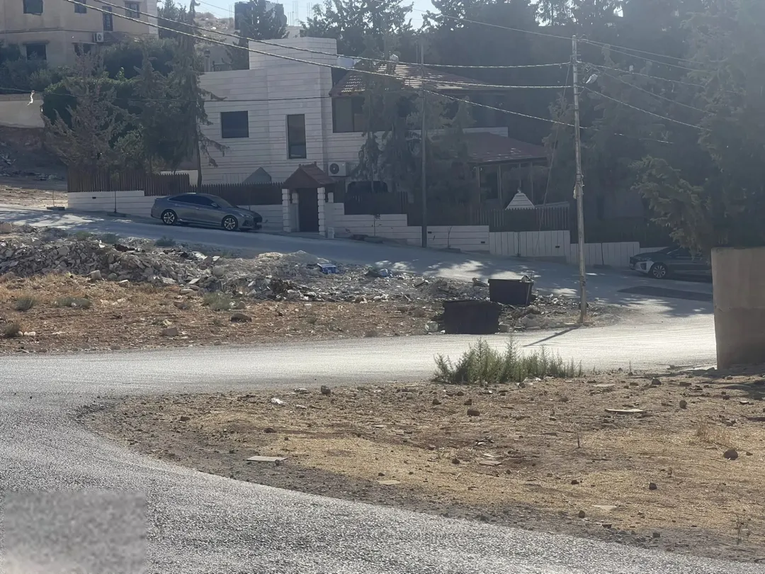 أرض سكنية مميزة للبيع في بيرين