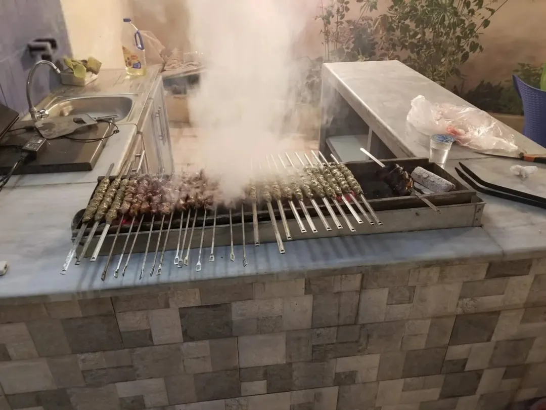 شاليه للبيع او البدل بسياره حديثه كجزء من الثمن في البحر الميت بالقرب من منتجع البحيره
