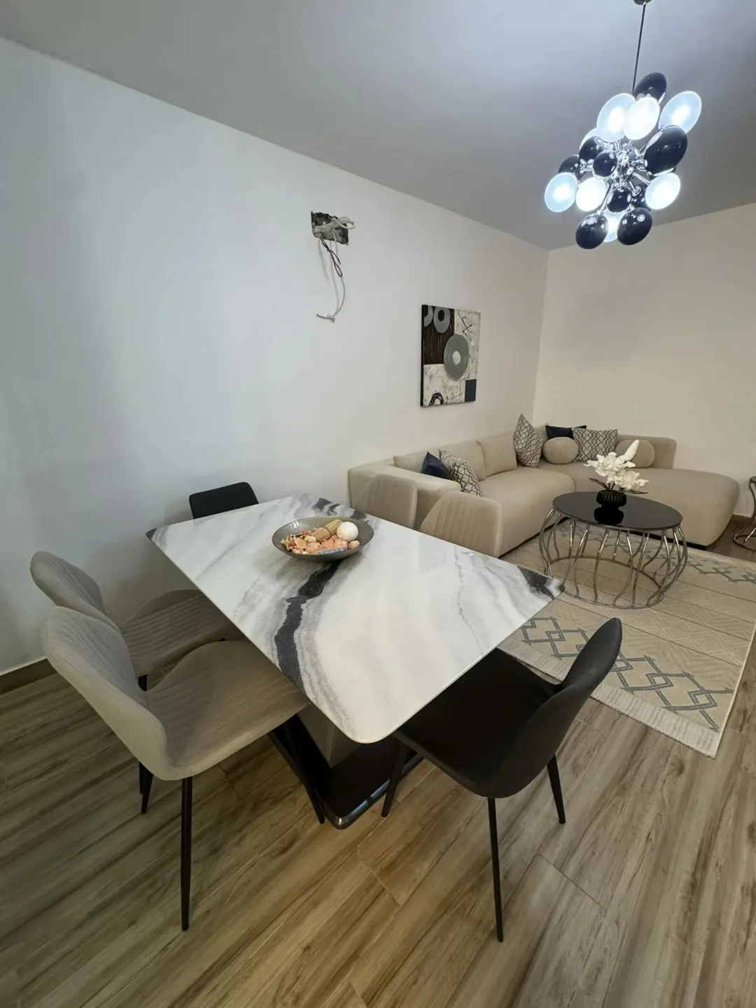شقة فاخرة مُجهزة بالكامل | ID 740549
