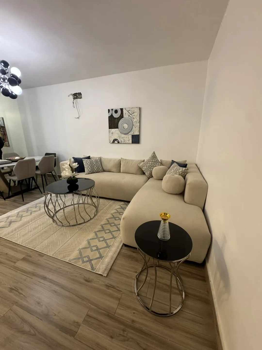 شقة فاخرة مُجهزة بالكامل | ID 740549