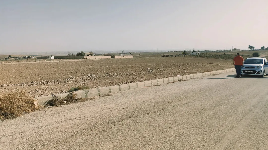 قطعتان من الأراضي في نتل داخل التنظيم