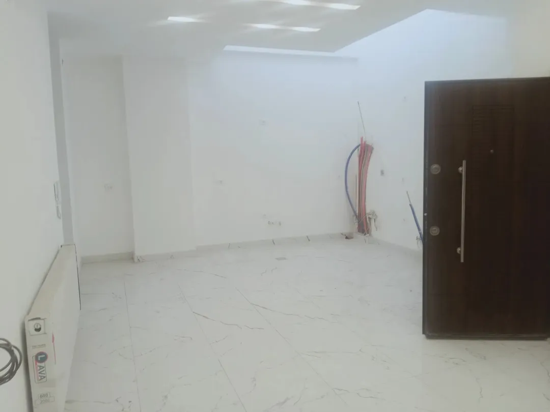 شقة مميزة للبيع في منطقة الدوار السابع بالقرب من جمعية خليل الرحمن