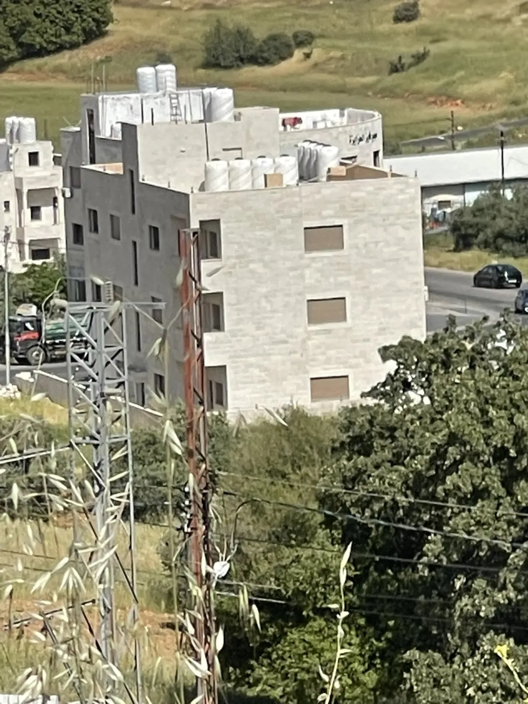 عمارة سكنية فاخرة في بدر الجديدة