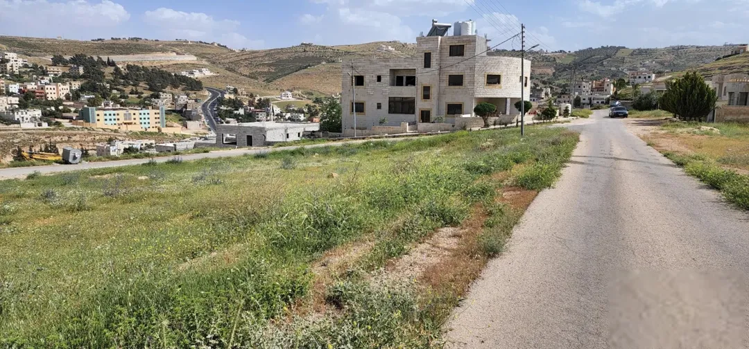 ارض مميزة للبيع في اسكان المهندسين بيرين الحبل ام رمانة شفا بدران زينات الربوع