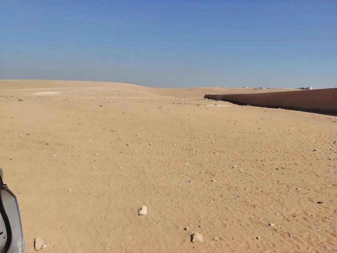 أرض زراعية مميزة للبيع في الموقر