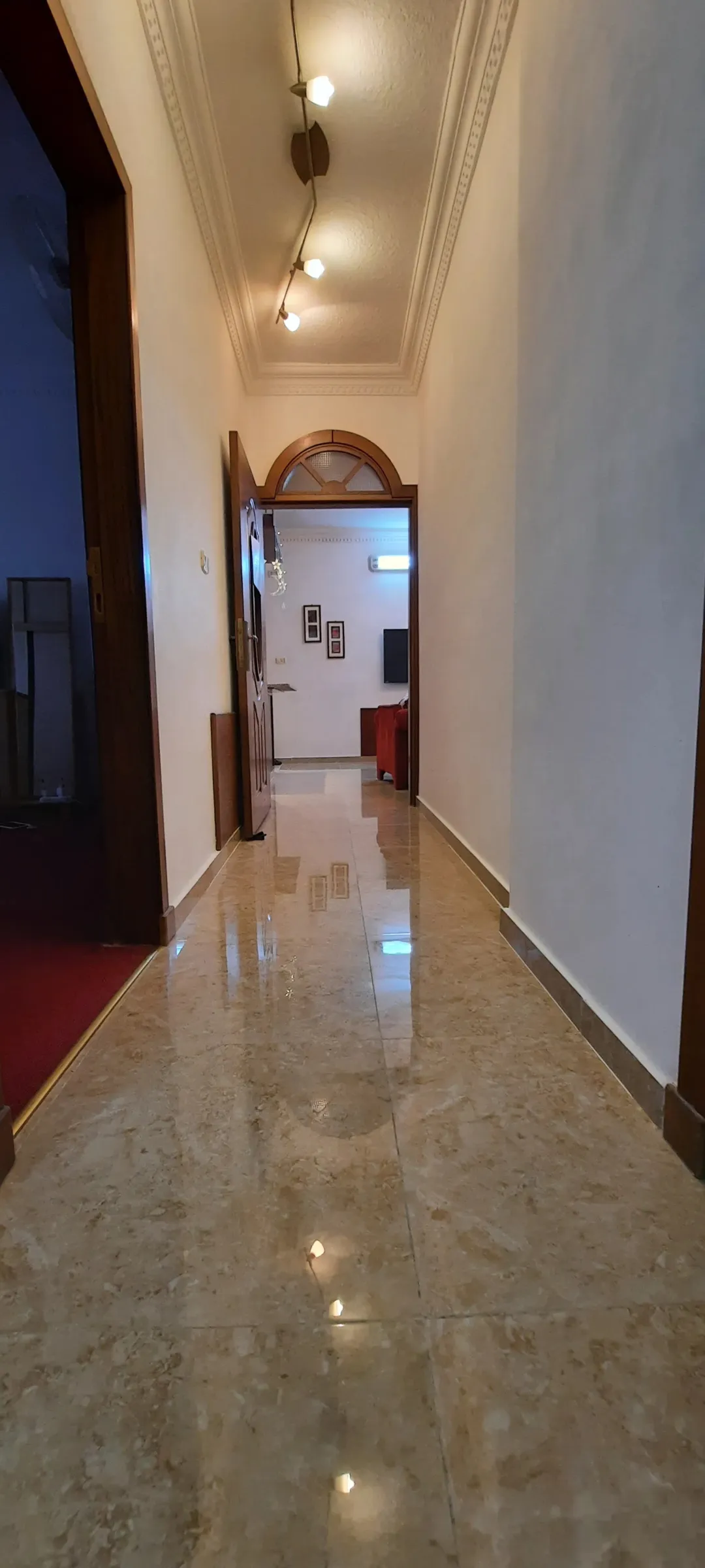شقة فاخرة للبيع في شفابدران عمان 140 متر
