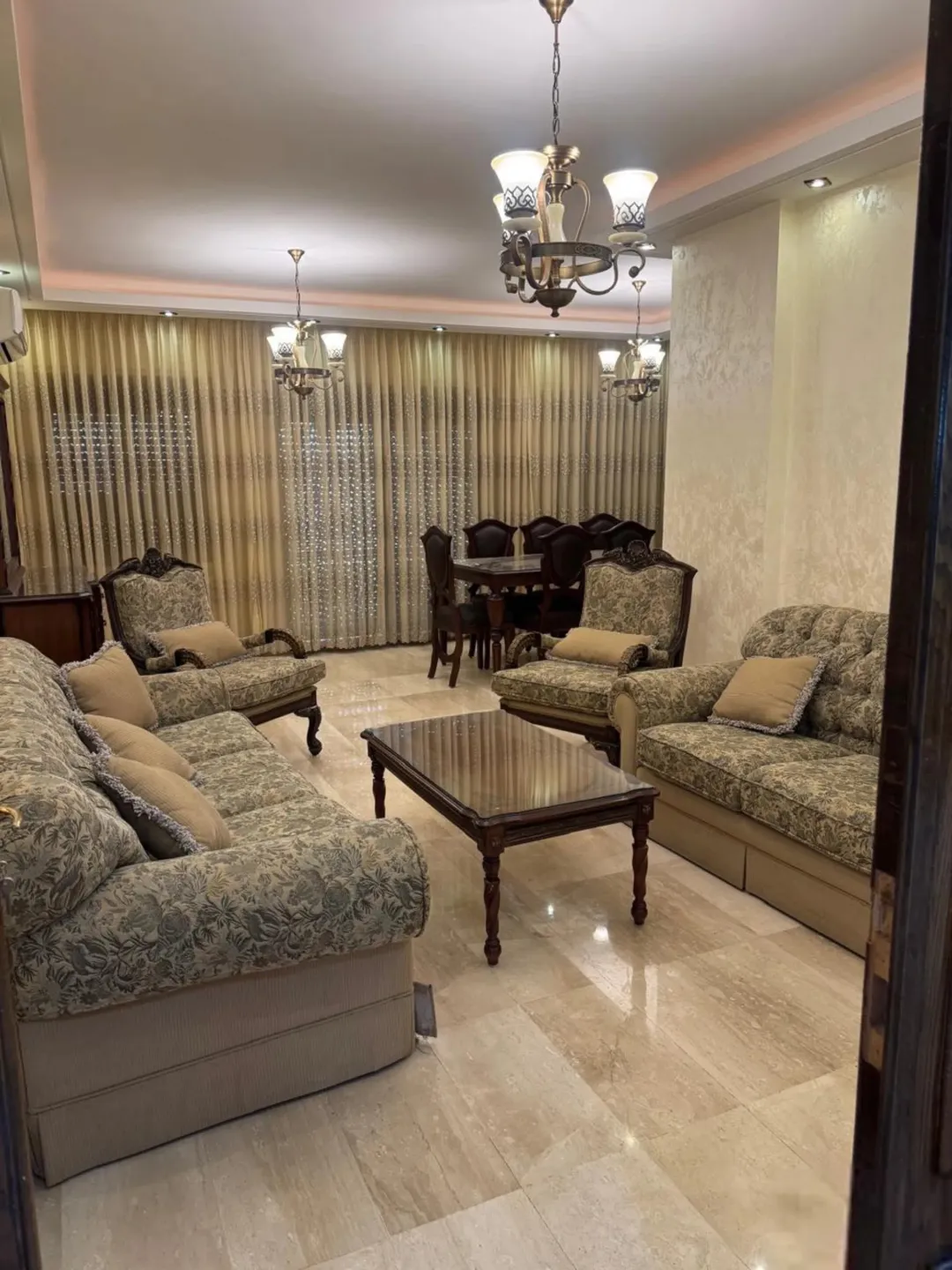 شقة مفروشة للبيع في الجبيهة – عمان