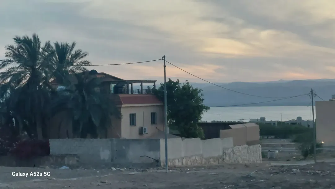 أرض سكنية للبيع في سويمة – البحر الميت بمساحة 540 م2