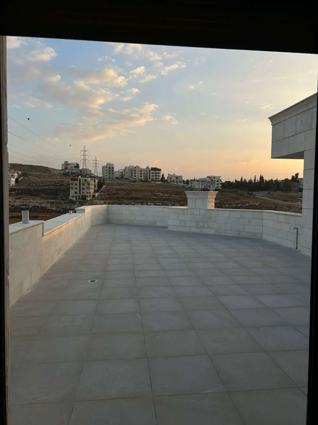 شقق مفروشة يومي في دير غبار
