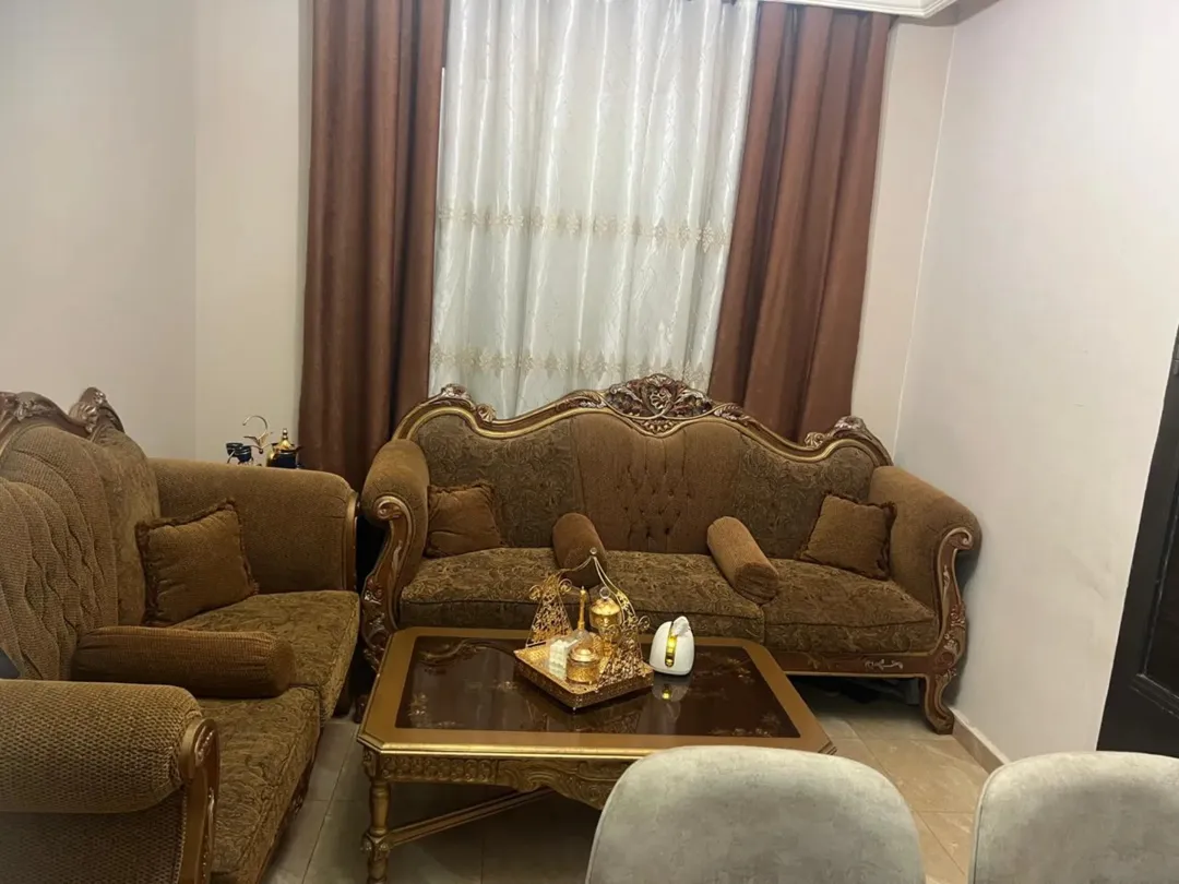 شقة للبيع في أم نوارة بجانب مسجد الإيمان