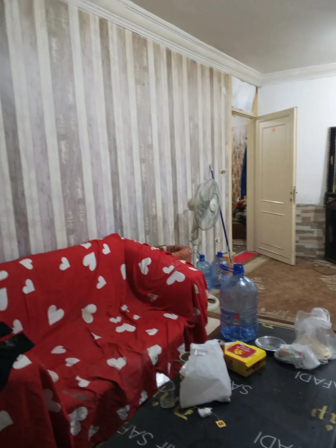 شقة للبيع ب عرجان خلف مستشفى الاستقلال الرجاء الاتصال للجادين فقط