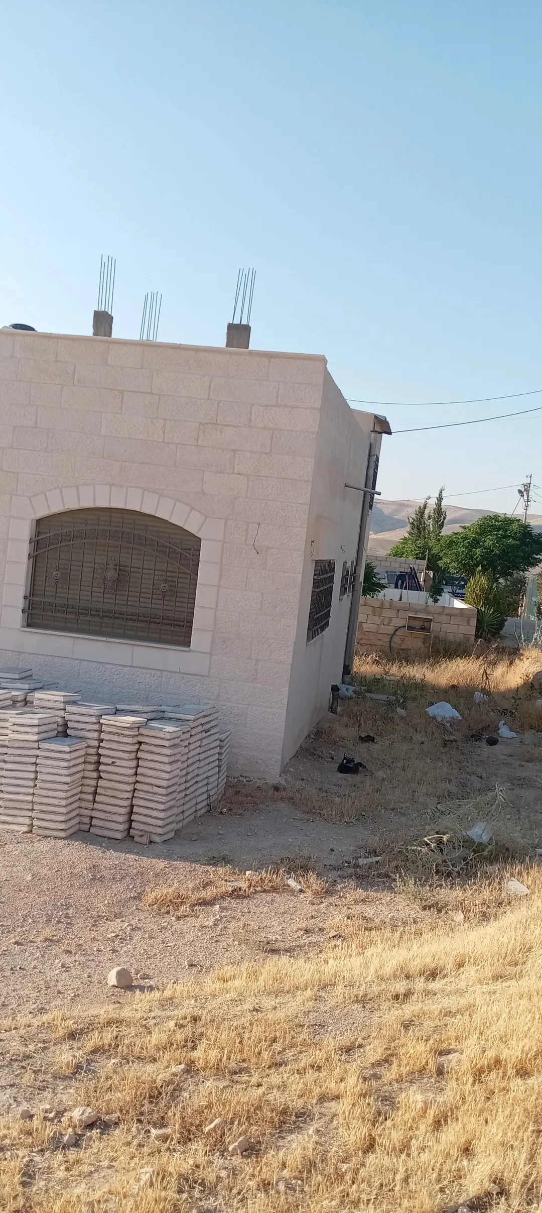 بيت مستقل فاخر 140 متر في قوشان الرحيل – واجهة حجر مميزة
